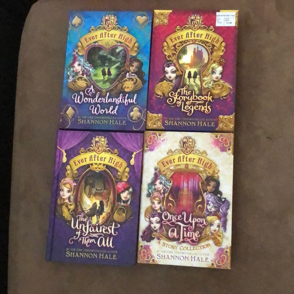 4 Set of books